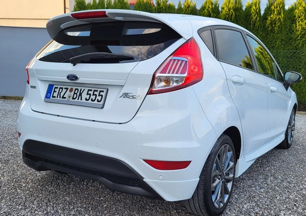 Ford Fiesta cena 33999 przebieg: 150000, rok produkcji 2016 z Nidzica małe 277